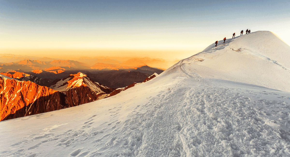 Checklist équipement : Ascension du Mont-Blanc avec un guide | Hardloop Magazine
